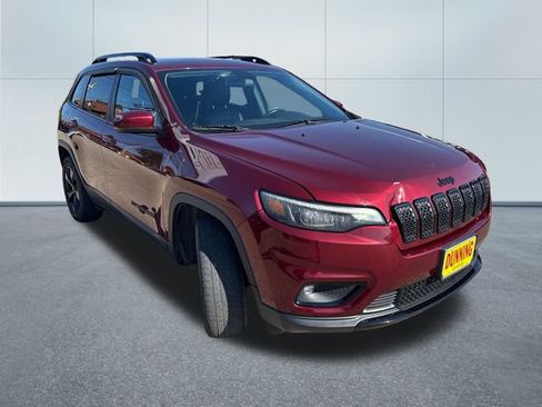 Used 2019 Jeep Cherokee Latitude Plus AWD/4WD image 5