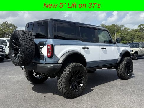 Used 2025 Ford Bronco Badlands AWD/4WD image 4