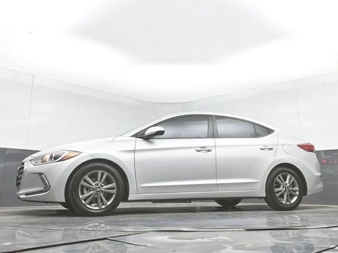 Used 2018 Hyundai Elantra Value Edition FWD image 44