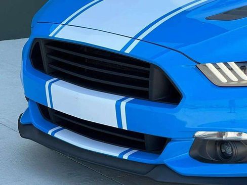 Used 2017 Ford Mustang GT w/ GT Performance Package RWD image 31