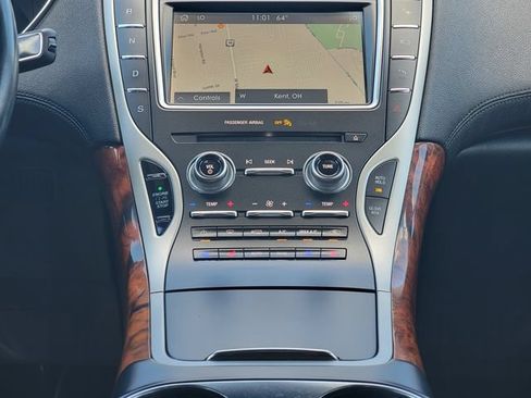 Used 2019 Lincoln Nautilus Reserve AWD/4WD image 27