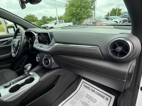Used 2022 Chevrolet Blazer LT AWD/4WD image 37