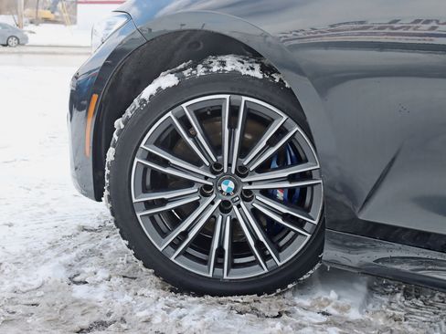 Used 2022 BMW M340i xDrive M340i xDrive Sedan 4D w/ Premium Package image 14