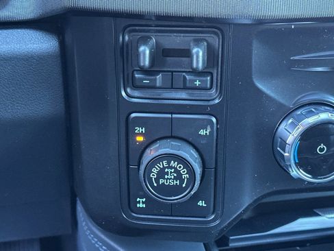 New 2026 Ford F250 Platinum w/ Tremor Off-Road Package image 25