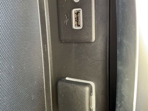 Used 2022 Buick Envision Preferred image 24