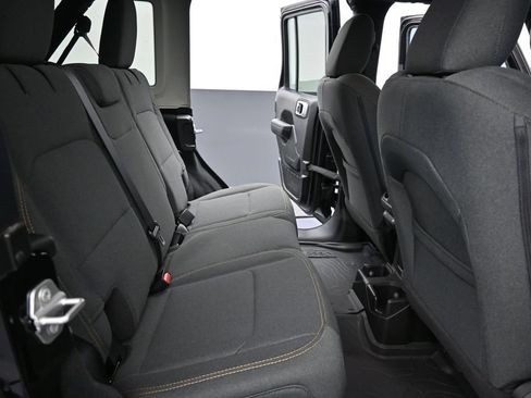 Used 2025 Jeep Wrangler Unlimited Sport AWD/4WD image 14