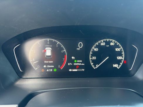 Used 2025 Honda Pilot EX-L image 14