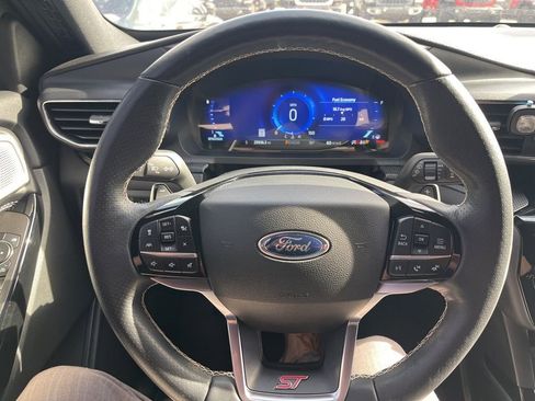 Used 2023 Ford Explorer ST w/ Equipment Group 401A image 9
