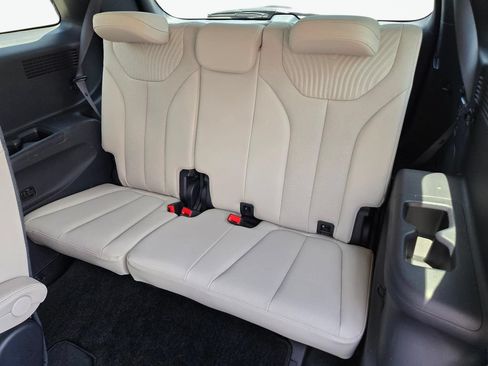 Certified 2025 Hyundai Palisade Calligraphy FWD image 20