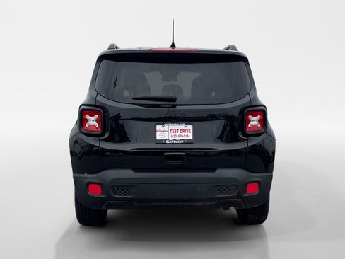 Used 2018 Jeep Renegade Altitude image 5