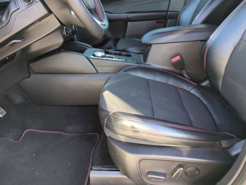 Used 2023 Ford Escape ST-Line image 18