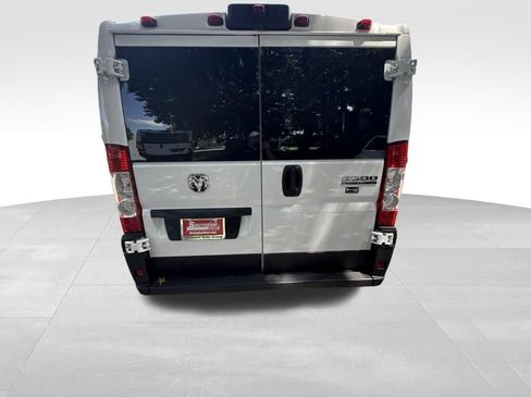 Used 2025 RAM ProMaster 2500 w/ U-Haul Equipment Group FWD image 4