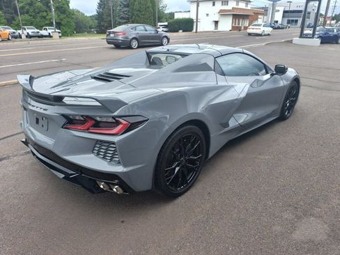 Used 2024 Chevrolet Corvette Stingray Preferred Conv w/ Z51 Performance Package RWD image 3