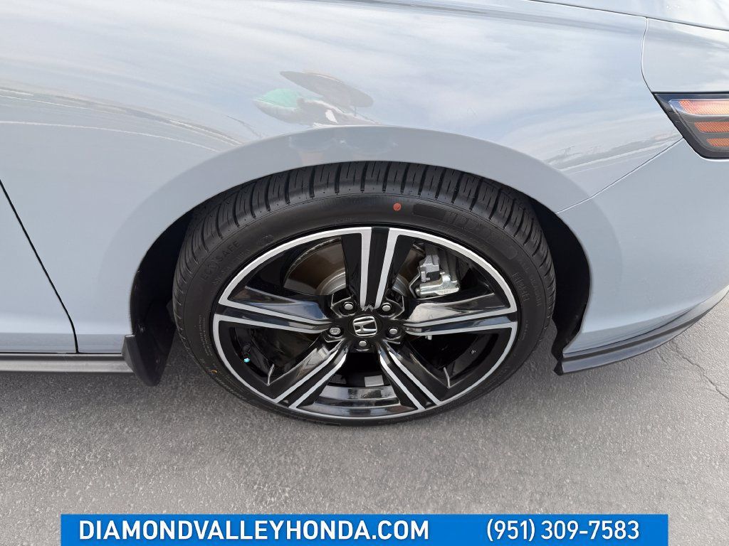 Used 2024 Honda Accord Sport image 27