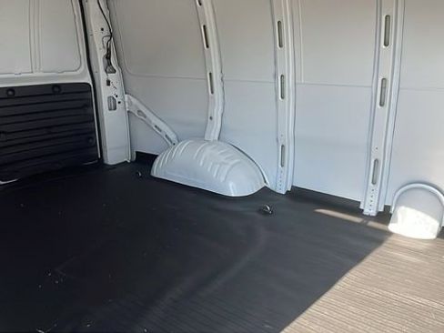 New 2026 Chevrolet Express 2500 w/ Driver Convenience Package image 10