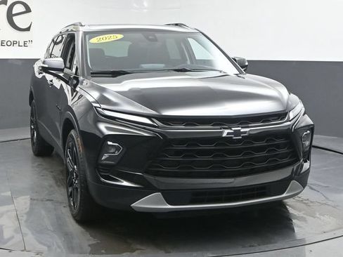 Used 2025 Chevrolet Blazer LT w/ Sound & Technology Package FWD image 53