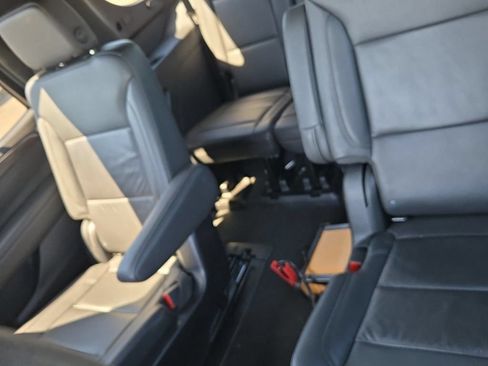 Used 2024 Chevrolet Tahoe LT AWD/4WD image 12