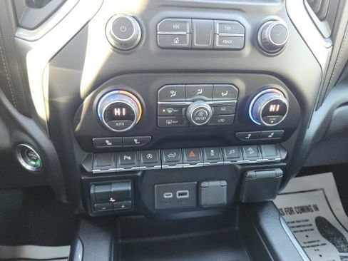 Used 2021 Chevrolet Silverado 1500 LT Trail Boss w/ Convenience Package II image 18