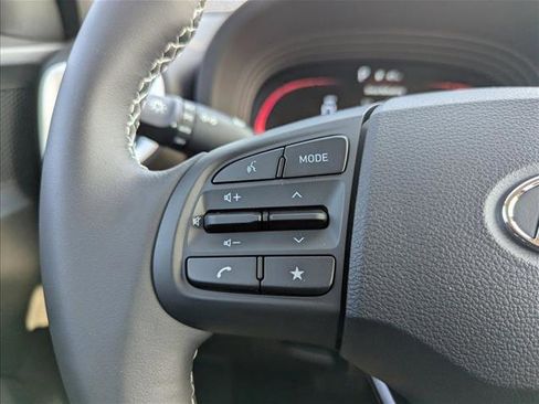 New 2026 Hyundai Venue SEL FWD image 13