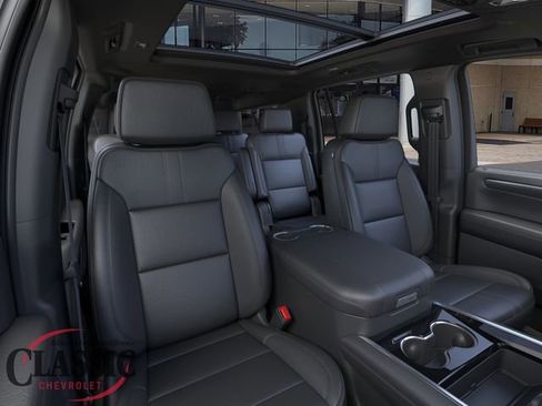 New 2026 Chevrolet Suburban RST w/ Comfort Package RWD image 18