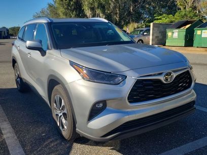 Used 2021 Toyota Highlander XLE