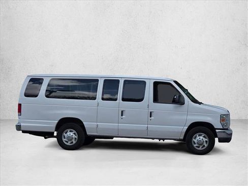Used 2014 Ford E-350 and Econoline 350 XLT RWD image 3