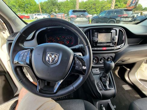 Used 2019 RAM ProMaster City Tradesman SLT image 24