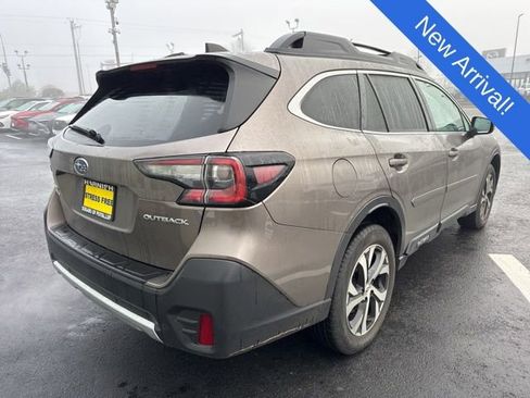 Used 2022 Subaru Outback Limited image 7