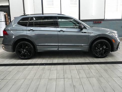 Used 2024 Volkswagen Tiguan SE R-Line FWD image 5