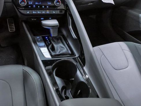 New 2026 Hyundai Elantra SEL Sport Premium FWD image 19