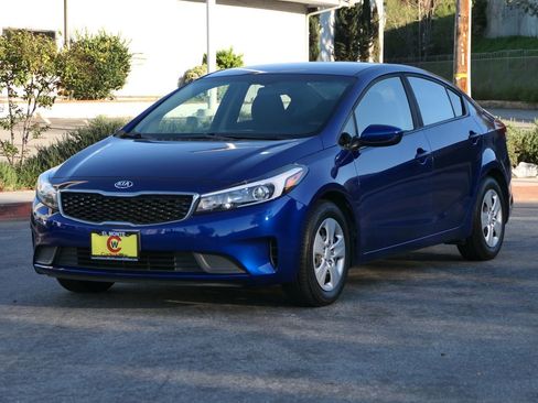 Used 2017 Kia Forte LX w/ LX Popular Package image 7