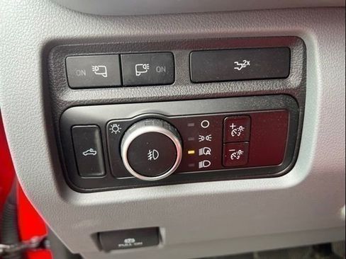 Used 2024 Ford F250 XLT w/ XLT Premium Package AWD/4WD image 31