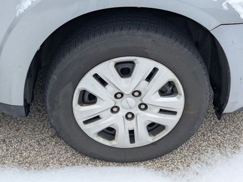 Used 2017 Dodge Journey SE image 10