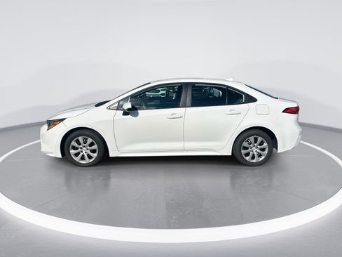 Used 2026 Toyota Corolla LE FWD image 6