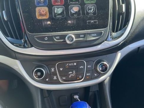 Used 2017 Chevrolet Volt LT w/ Comfort Package image 13
