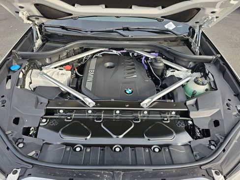 New 2026 BMW X5 xDrive40i image 9