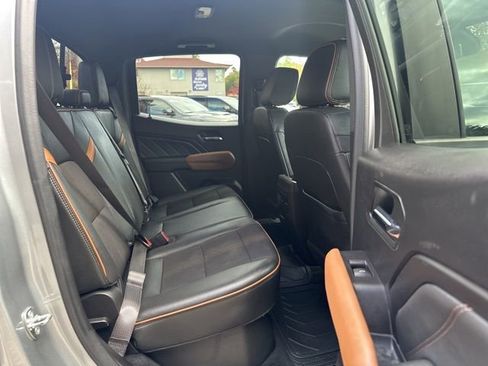 Used 2023 GMC Canyon AT4 image 24