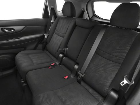 Used 2016 Nissan Rogue SV image 17