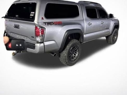 Used 2021 Toyota Tacoma TRD Off-Road w/ Technology Package image 11