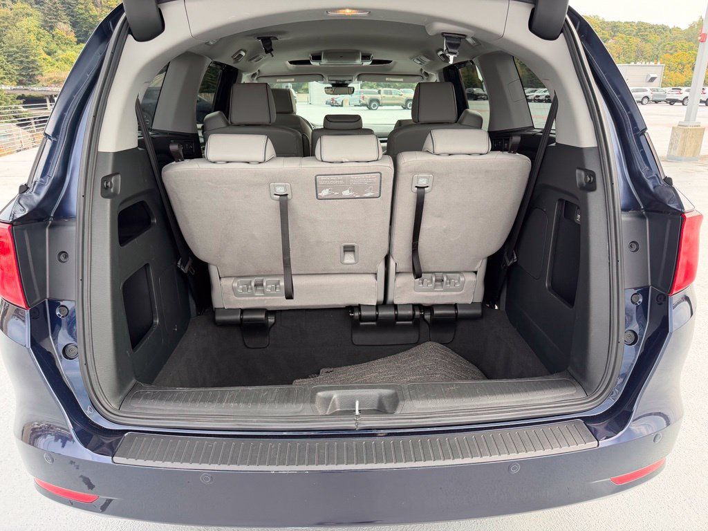 Used 2023 Honda Odyssey Elite image 9