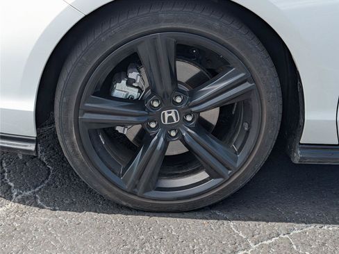 Used 2024 Honda Accord Sport image 9
