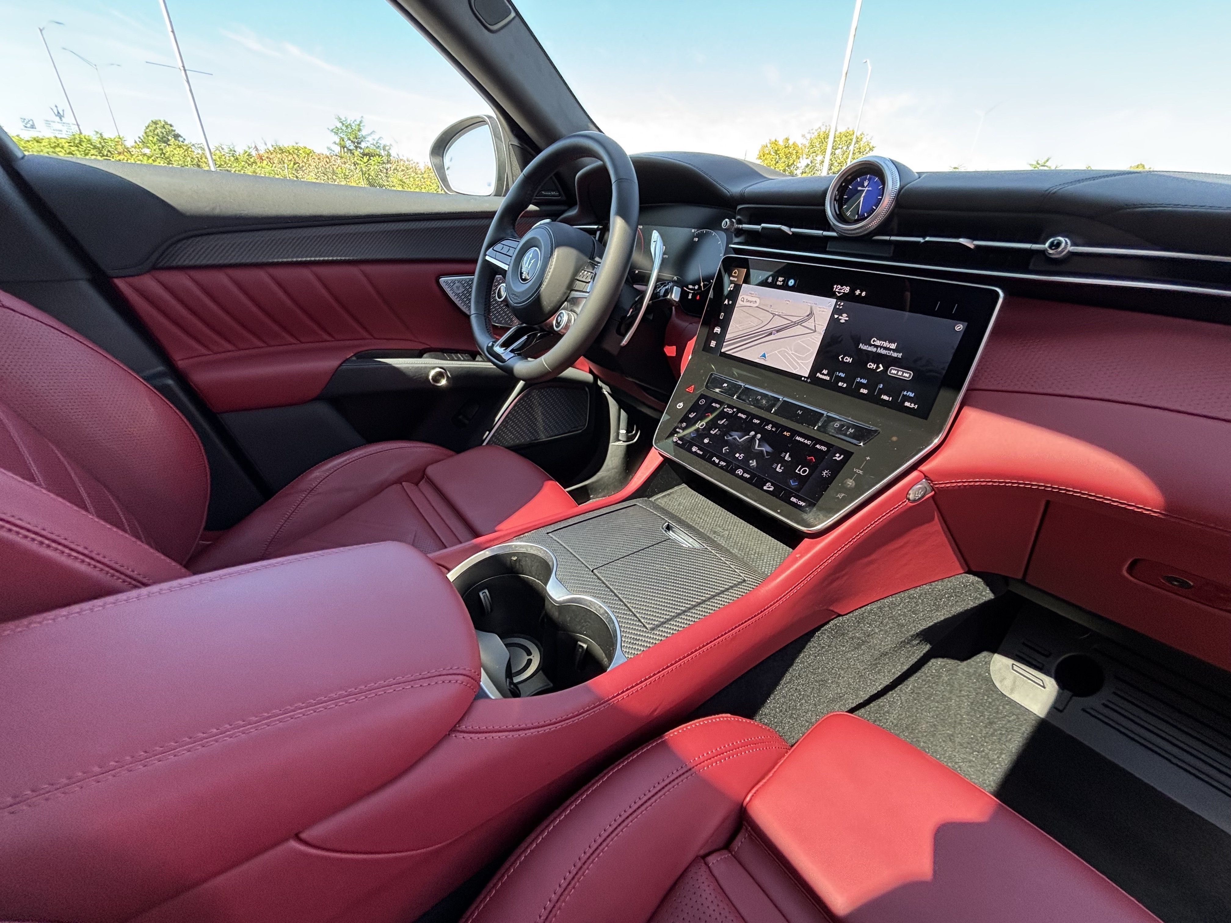 Used 2023 Maserati Grecale Folgore AWD/4WD image 34
