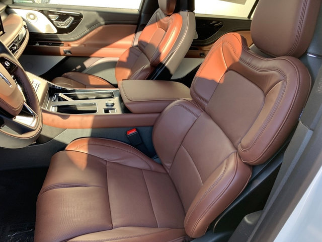 New 2027 Lincoln Aviator Reserve AWD/4WD image 15
