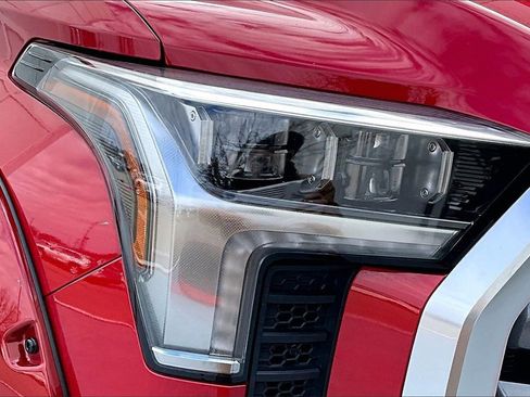 Used 2022 Toyota Tundra Limited image 26