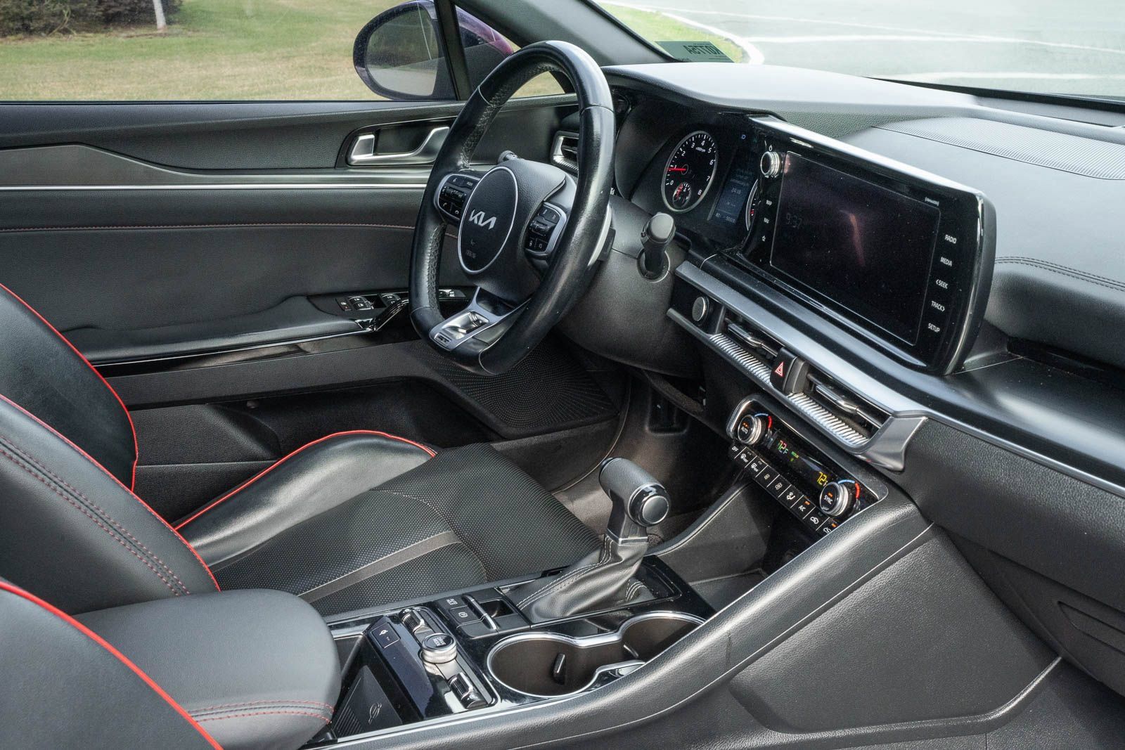 Used 2024 Kia K5 GT FWD image 19