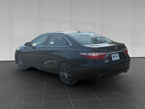 Used 2015 Toyota Camry XSE w/ Advanced Technology Package FWD image 3