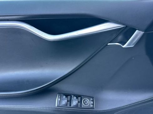 Used 2017 Tesla Model S 75 RWD image 12
