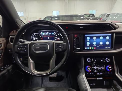 Used 2021 GMC Yukon Denali w/ Denali Ultimate Package AWD/4WD image 5