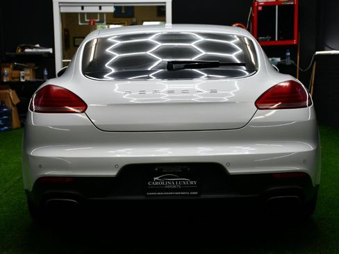 Used 2016 Porsche Panamera 4 AWD/4WD image 4