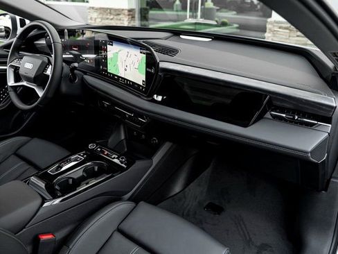 New 2025 Audi A6 e-tron Premium Plus image 28